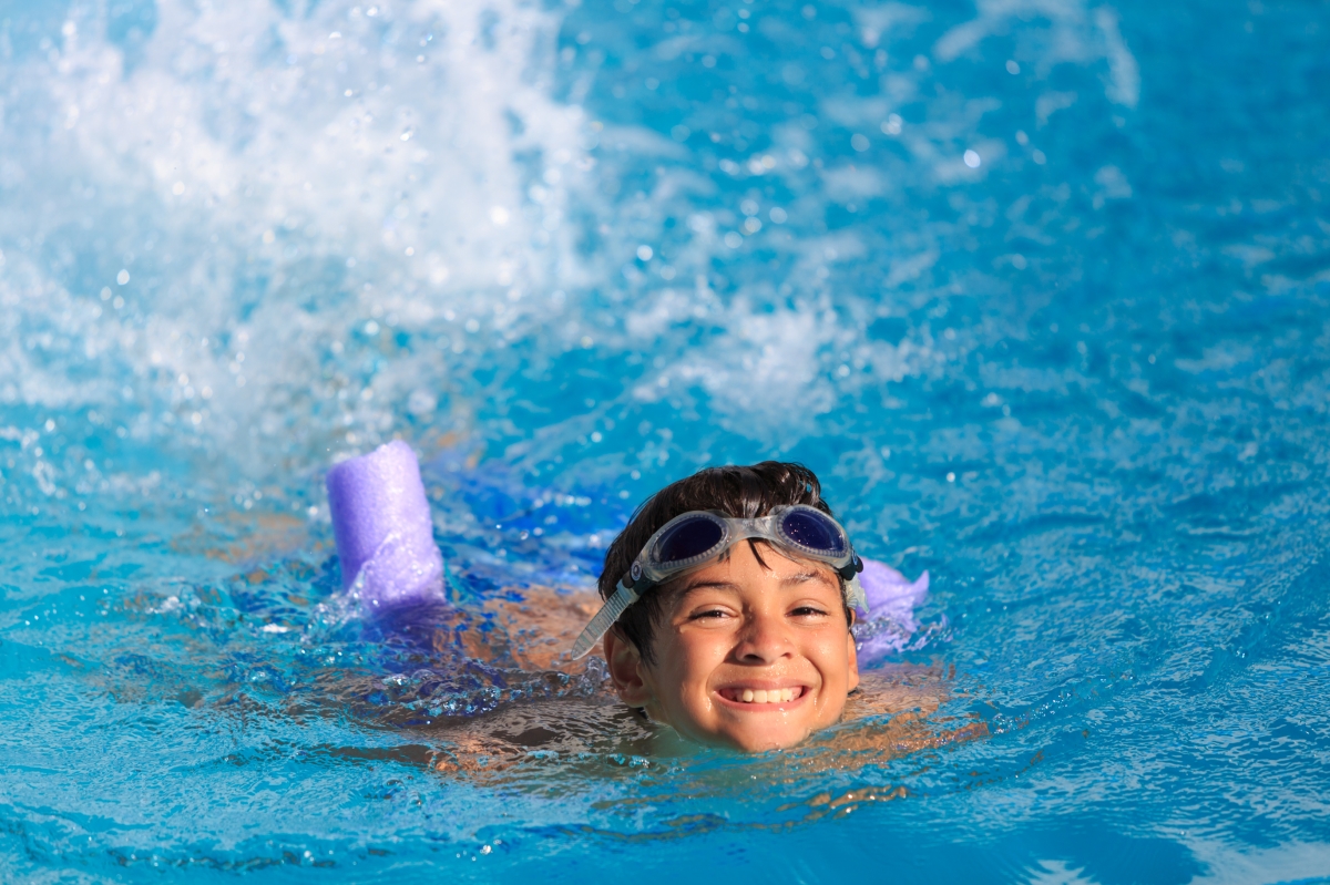 Cloraminas: Comprendiendo el “olor a piscina” - Información sobre la  seguridad química